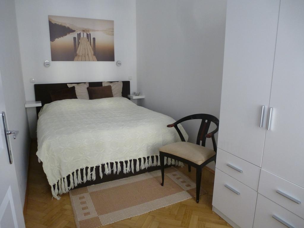 Charming Viennese Home Bagian luar foto
